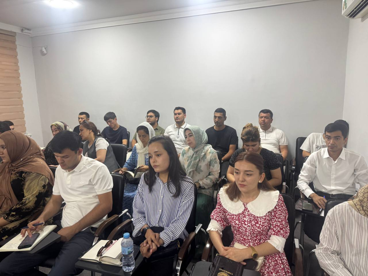 Oʻzsanoatqurilishbank Fargʻonada tadbirkorlar bilan ochiq muloqot oʻtkazdi
